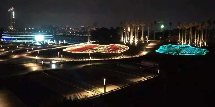 邕江南岸亮化工程一角。袁世华 摄.jpg