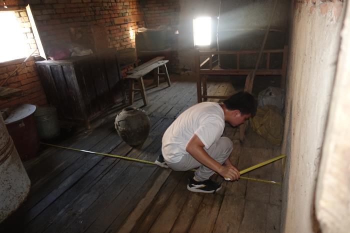 4.46月19日，在贺州富川福利镇花坪村采集D级危房数据，进行定量鉴定。700.JPG