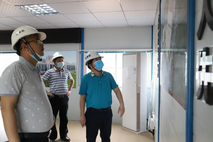 6.2钟隐士民医院项目查抄现场。侯健杰 摄700.JPG