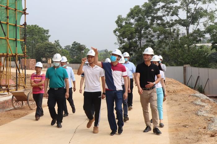 4.2查抄领导现场。 杨俊峰 摄700.jpg