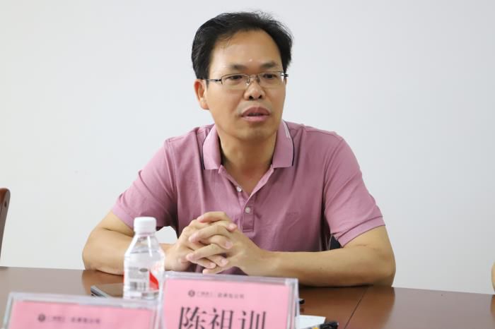 21.2陈祖训讲话。侯健杰 摄700.JPG