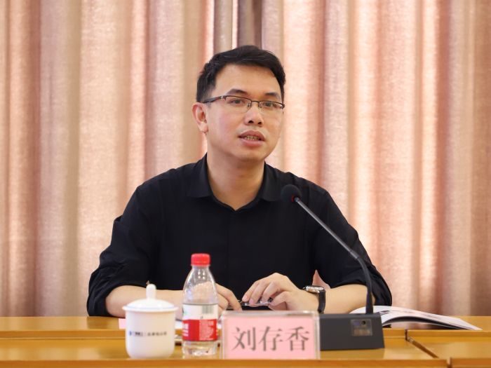 刘存香讲话。李立云 摄.jpg