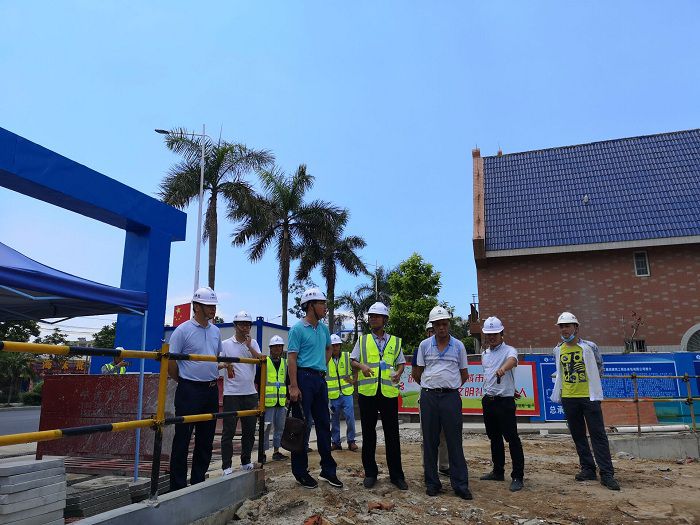 陈祖训在北海龙胤银滩天际项目。陆勤摄.jpg