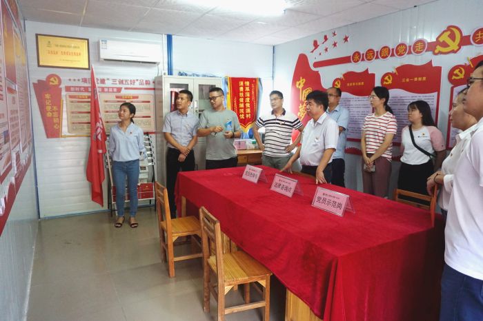 47观摩现场。谢微旋 摄.jpg