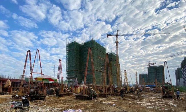 三分公司龙州项目：党建引领促出产 四时度产值力争突破1.5亿元.jpg