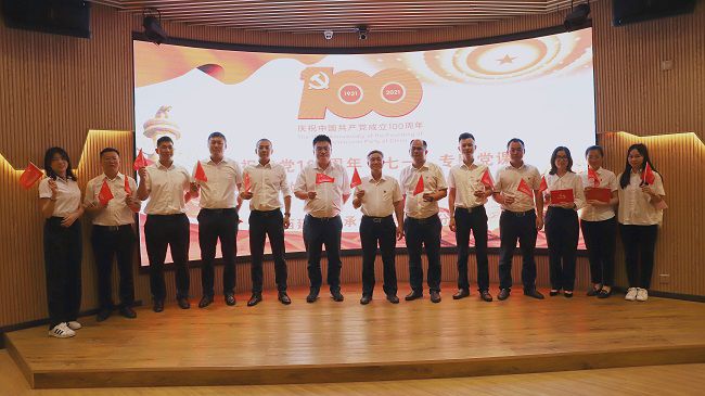 合影。卢勤 摄（建图）.jpg