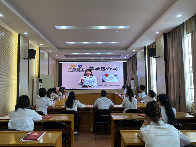 进建现场；畦磋 摄（建图）.jpg