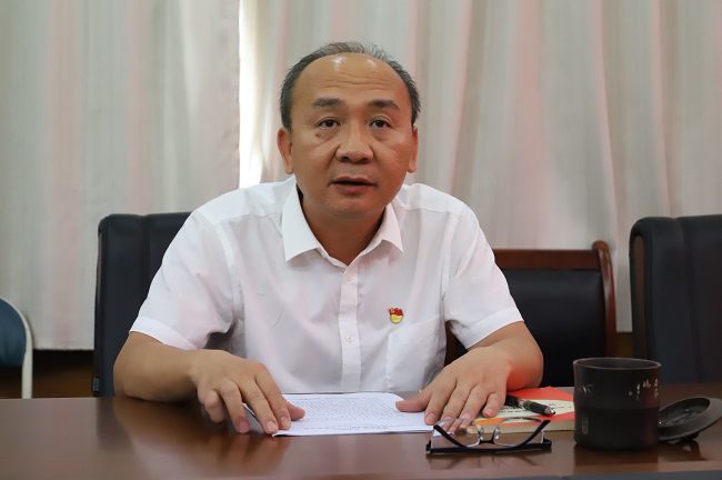 公司党委副书记、总经理 陆烜讲党课（建图）.jpg