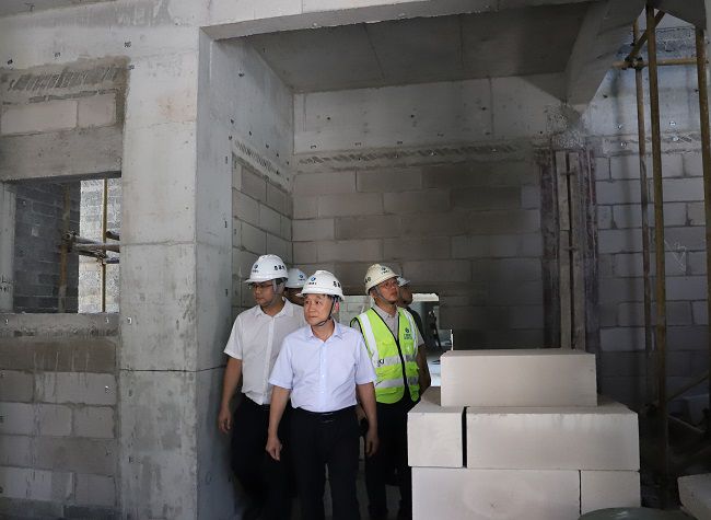 张强在项目现场。杨钰 摄（建图）.jpg