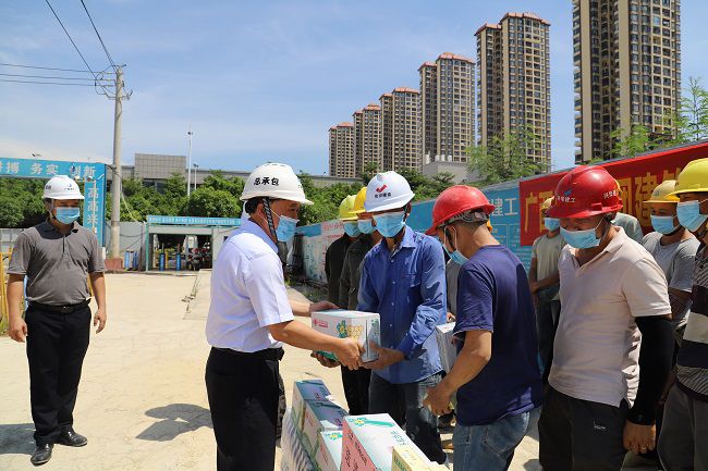 活动现场。杨钰 摄（建图）.jpg