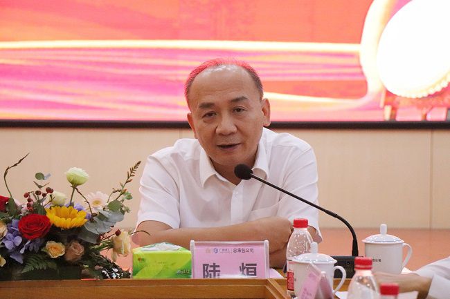 陆烜下达工作批示。周煜川 摄（建图）.jpg